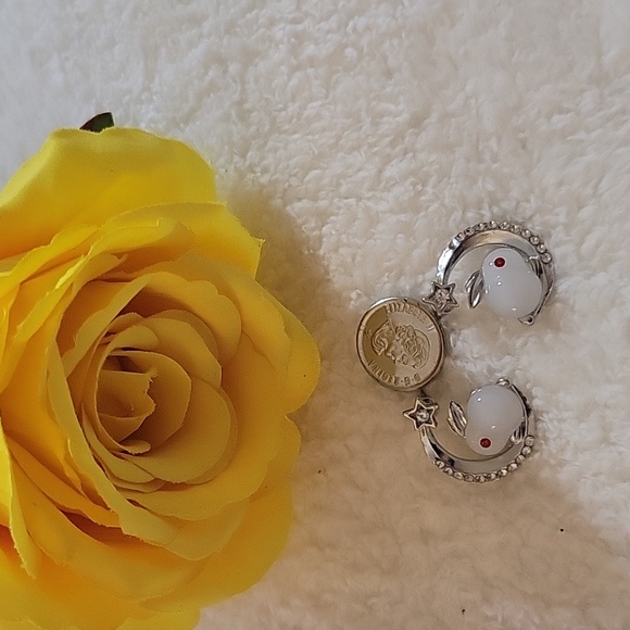 CUTE BUNNY STAR EARRINGS - Picture 2 of 4